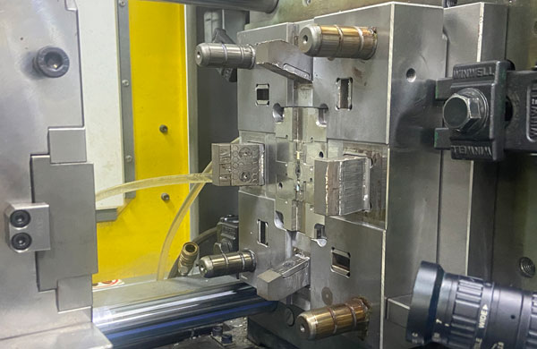 Injection mold
