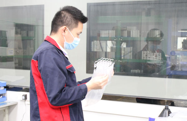 Injection molded products packaging