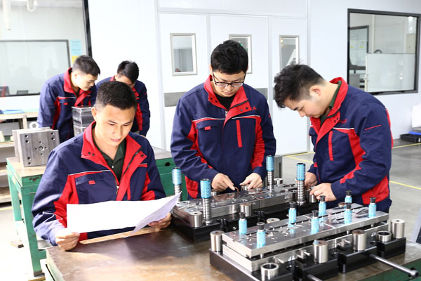 plastic mould company