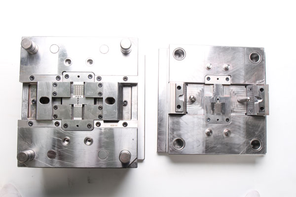 plastic injection mold