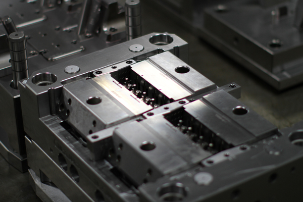 plastic mold
