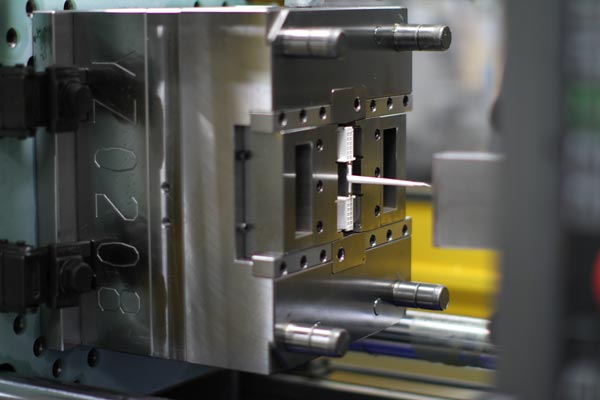 main runner adhesion